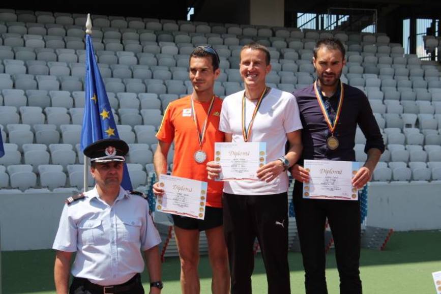 Pompier bistritean  pe prima treapta a podiumului Campionatului de atletism si cros   2014 | imaginea 1