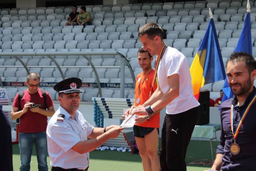 Pompier bistritean  pe prima treapta a podiumului Campionatului de atletism si cros   2014 | imaginea 3