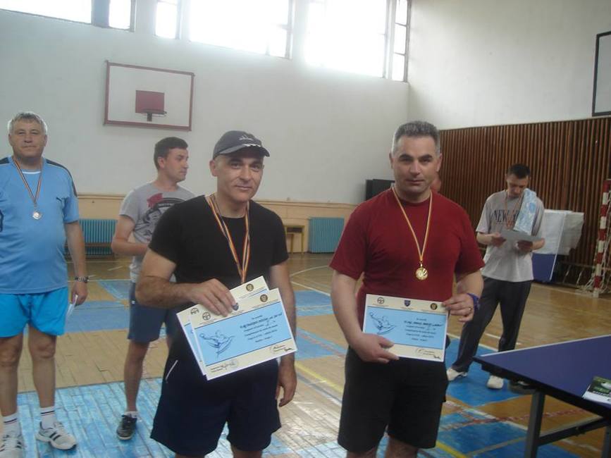 Pompierii suceveni   pe podium la tenis de masa | imaginea 1