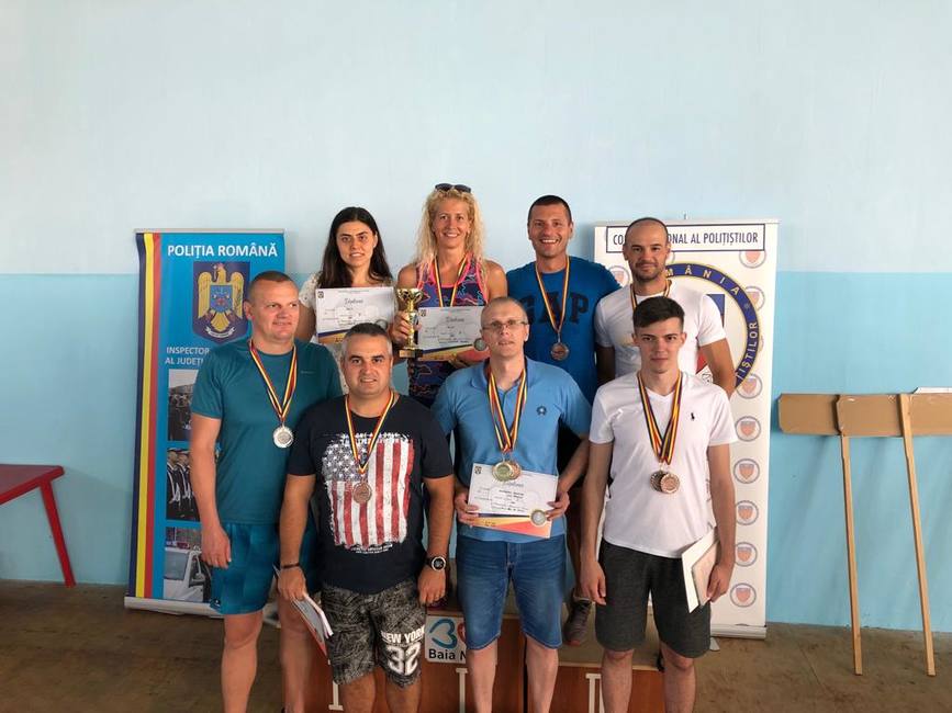Podium pentru pompierii bacauani la Campionatul de Inot al MAI | imaginea 1