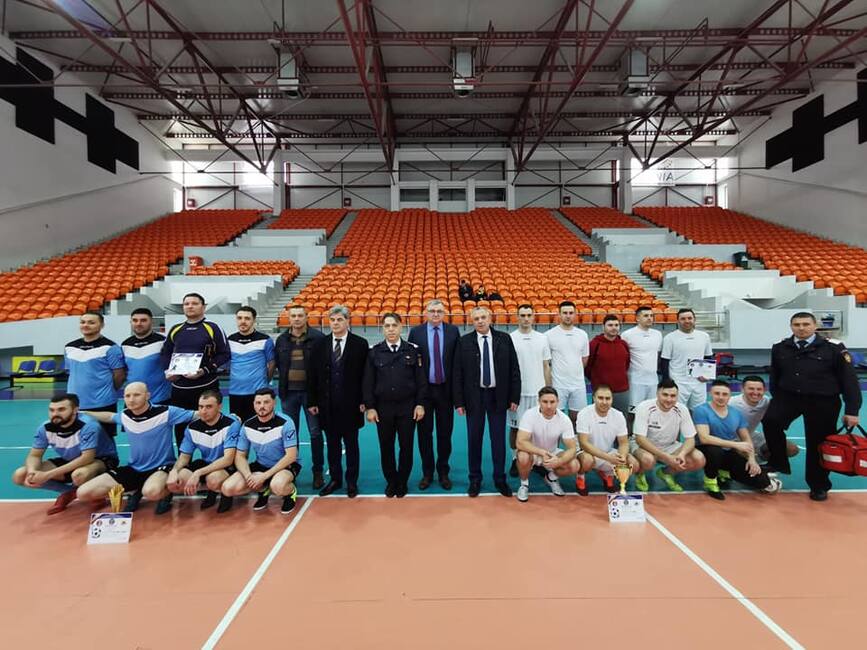 Cupa  28 Februarie  la minifotbal si a desemnat castigatorii | imaginea 1