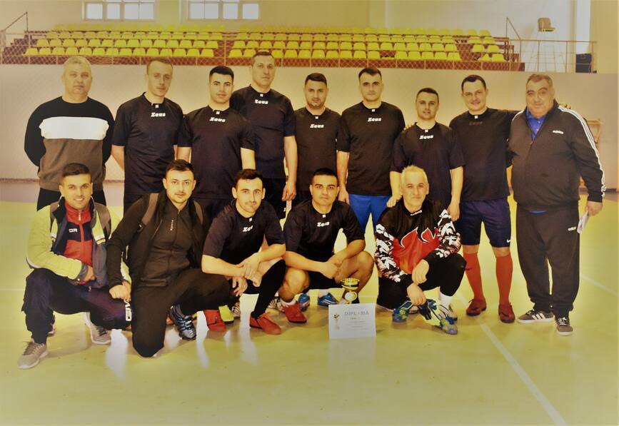 Cupa  28 Februarie  la minifotbal si a desemnat castigatorii | imaginea 1