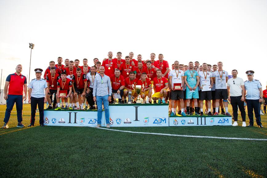 ISU Mures  locul I la minifotbal   Marele trofeu a ajuns la ISU Gorj | imaginea 1