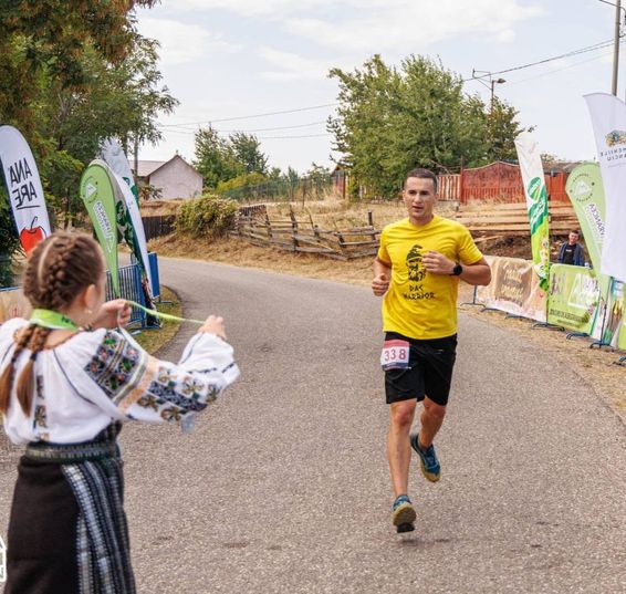 Performanta pentru un pompier buzoian  Felicitari  Plt  adj  Marian Marcu | imaginea 1