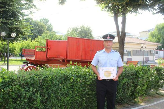 Pompierul lunii mai 2019 Plutonier major Baciu Adrian un pompier la inaltime | imaginea 1