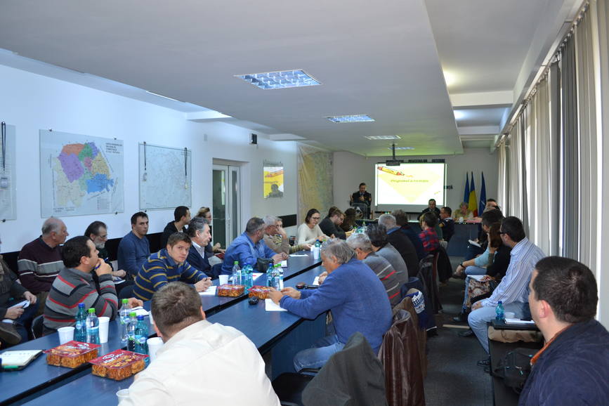 Intalnire cu specialistii in constructii pe tema  Sigurantei la foc | imaginea 1