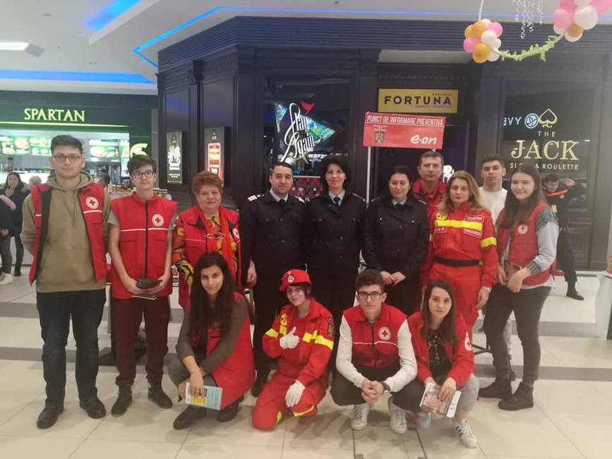 Puncte de informare preventiva in centrele comerciale din municipiul Dr  Tr  Severin | imaginea 1