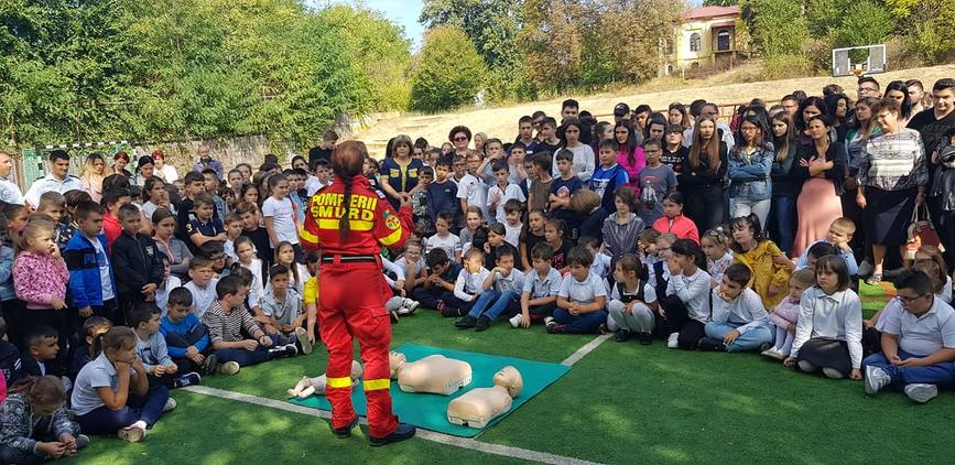 S a incheiat campania informativ preventiva  10 pentru Siguranta | imaginea 2