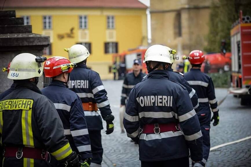 Recomandarile pompierilor sibieni pentru un sfarsit de an in siguranta | imaginea 2