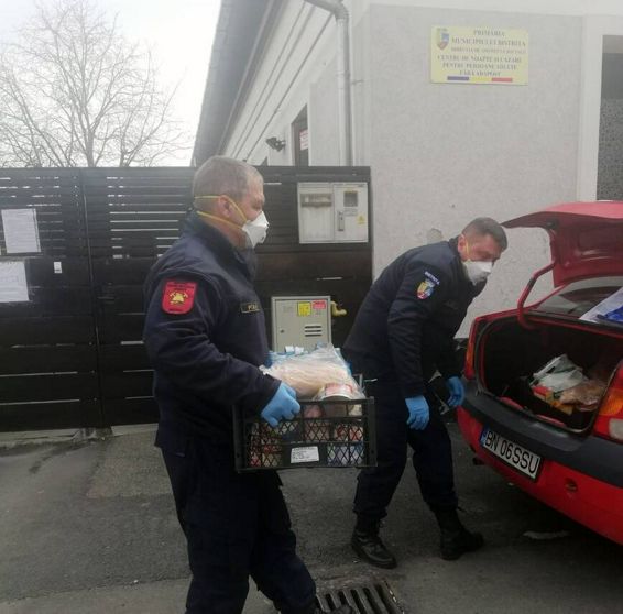 Echipa specializata in cadrul SVSU Bistrita pentru persoanele izolate la domiciliu | imaginea 1