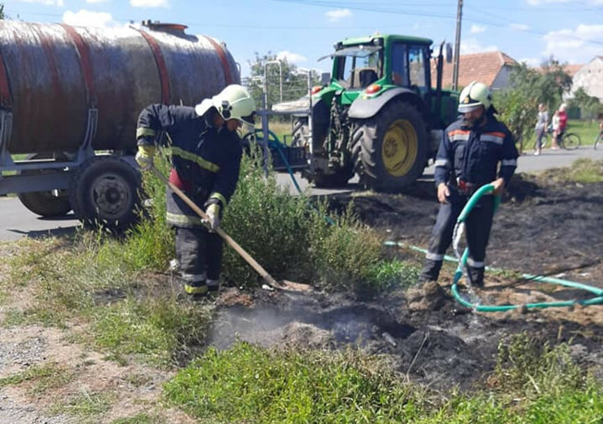 Voluntarii SVSU Sagu au intervenit la un incendiu de deseuri vegetale | imaginea 1