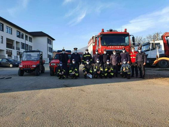 Activitate de prevenire efectuata la blocurile de locuinte din Prundu Bargaului | imaginea 1
