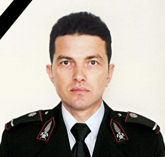 IN MEMORIAM Sublocotenent p m Fripis Marius Daniel | imaginea 1