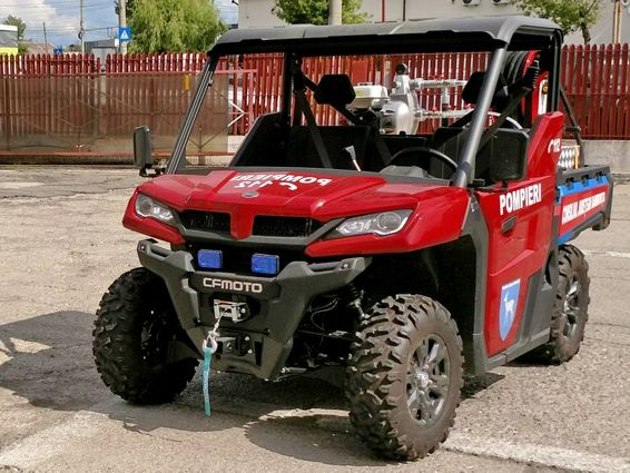 Autospeciala de teren intrata in dotarea ISU Dambovita | imaginea 1
