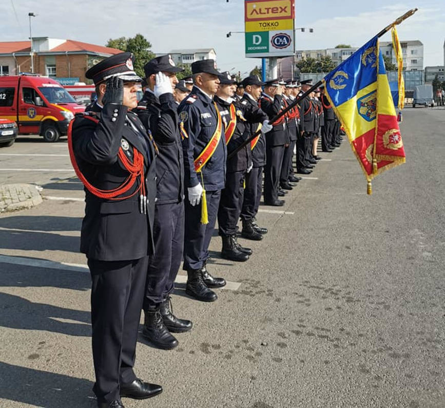 Manifestari dedicate Zilei Pompierilor din Romania  la Botosani | imaginea 1