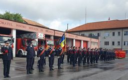 La multi ani  pompieri romani | imaginea 1