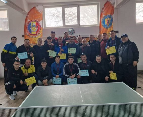 Competitia de tenis de masa | imaginea 1